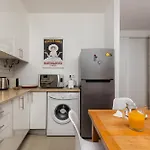 Vintage-chic In The Center, Chiado Apartment *