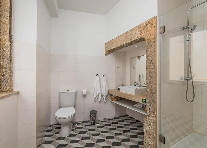 Vintage-chic In The Center, Chiado * Lisbona