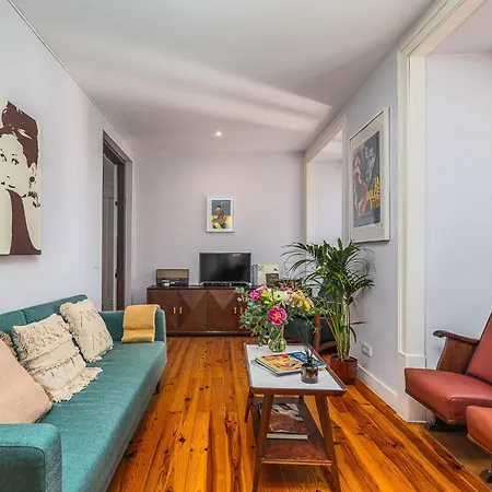 Apartment Vintage-chic In The Center, Chiado Lisbon