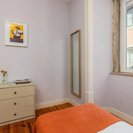 Vintage-chic In The Center, Chiado Лиссабон