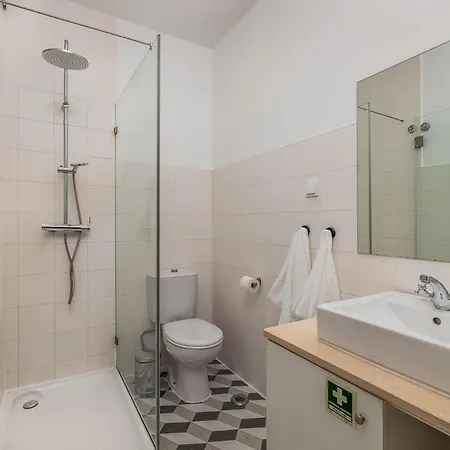 Vintage-chic In The Center, Chiado Apartment *