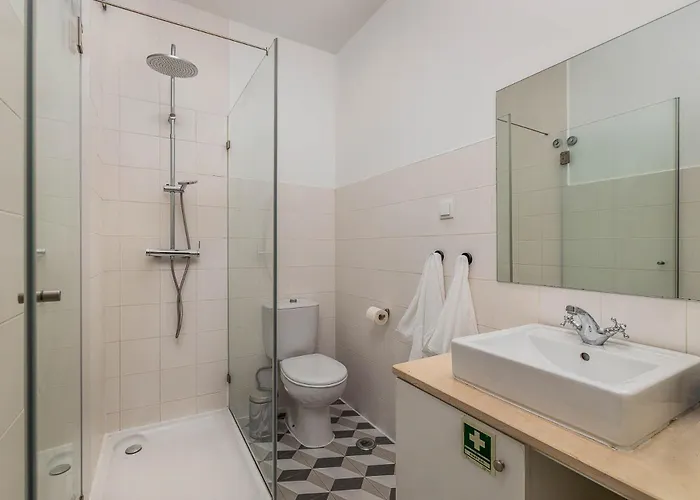 Vintage-chic In The Center, Chiado Apartament *